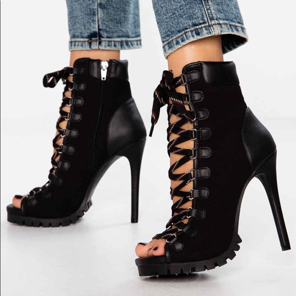 ISO Steve Madden Fearless Bootie